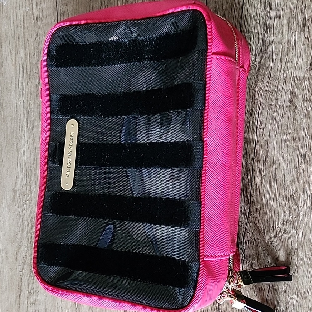 Toiletry bag. Outside has velvet striping. Great condition.